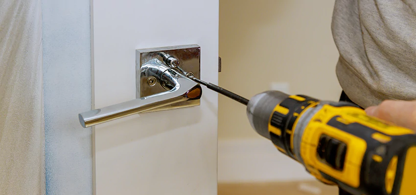 After-hours Locksmith  For Lock Troubleshooting in Long Beach, California