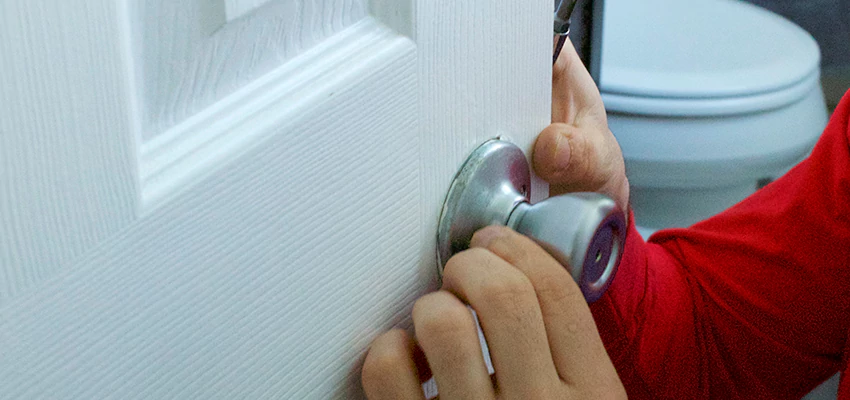Vintage Door Knob Replacement in Long Beach, CA